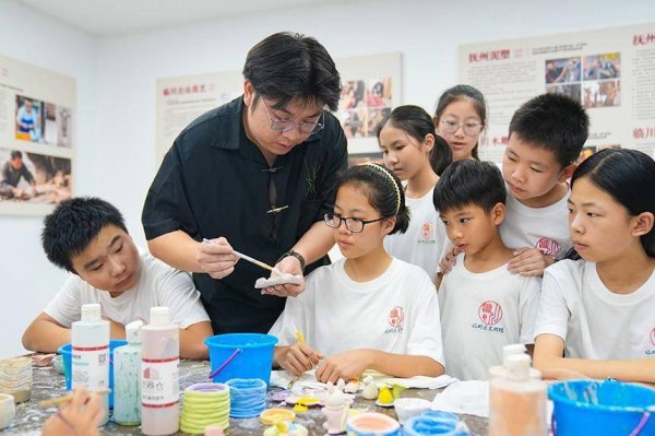 尊鼎配资 江西临川：暑期学习欢乐多